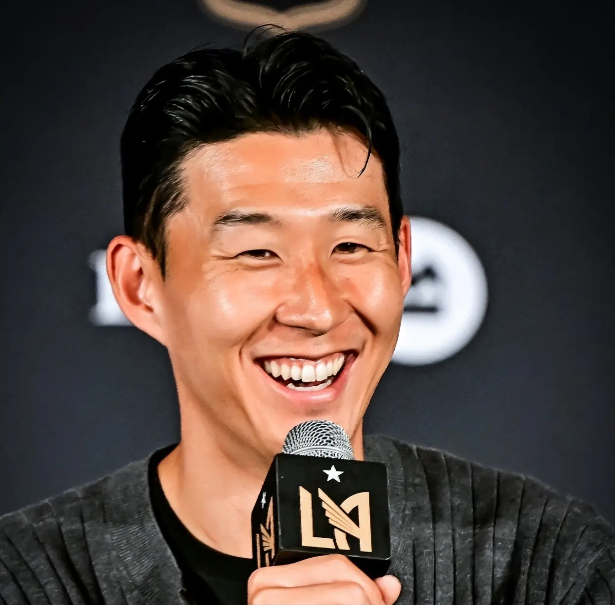 孙兴慜的球, 表现还是有, 单月的球衣 孙兴慜的球, 表现还是有, 单月的球衣