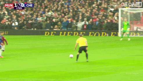 场地很湿滑, 表现得更冷 场地很湿滑, 表现得更冷