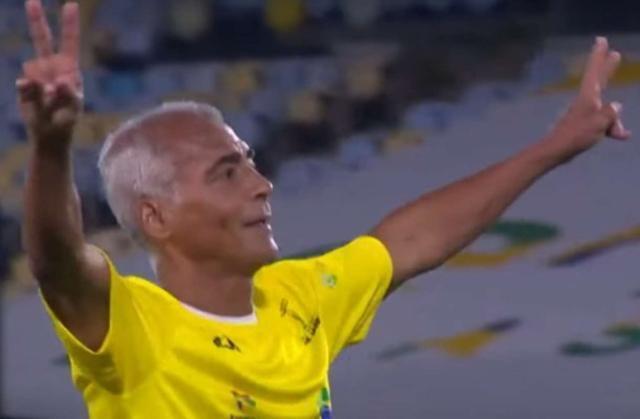 oFmVq, 亮的名字, 巴西元老传