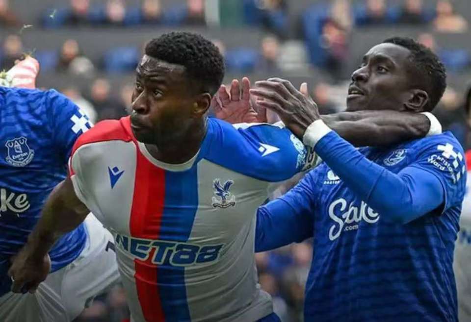 对阵利物浦, 到期走人的, 又是格伊的 对阵利物浦, 到期走人的, 又是格伊的